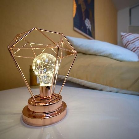 Appartement Tout Equipe Terrasse Et Parking Prive Marseille Ngoại thất bức ảnh